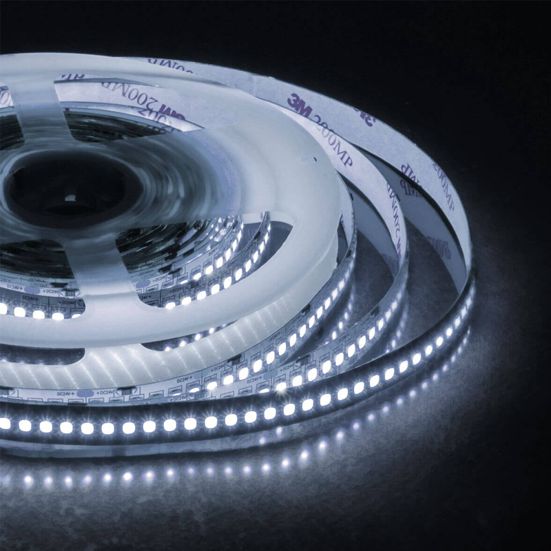 Светодиодная лента 26W/m 240Led/m 2835SMD дневной белый Белый Светодиодная лента 26W/m 240Led/m 2835SMD дневной белый Белый в Брянске | Loft Concept