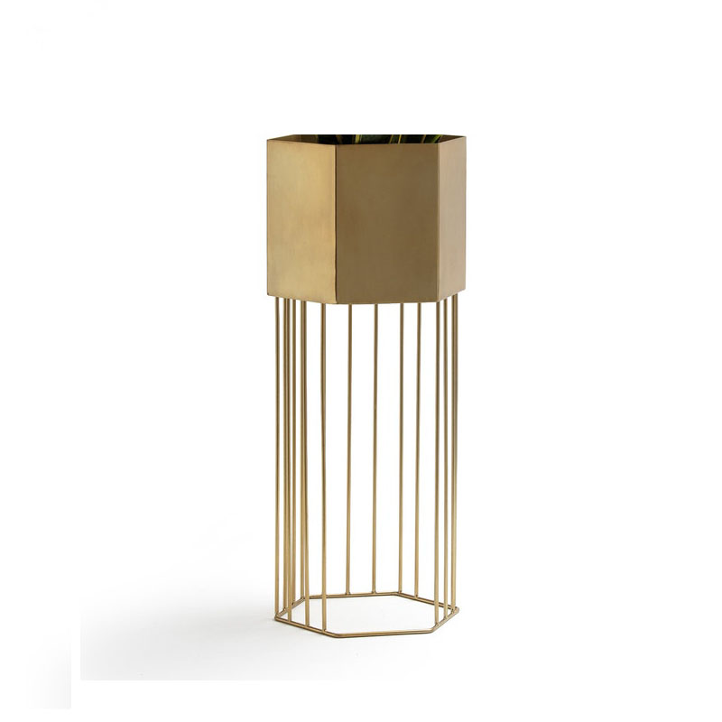 Ваза Vase On A Metal Stand Brass Латунь Ваза Vase On A Metal Stand Brass Латунь в Брянске | Loft Concept