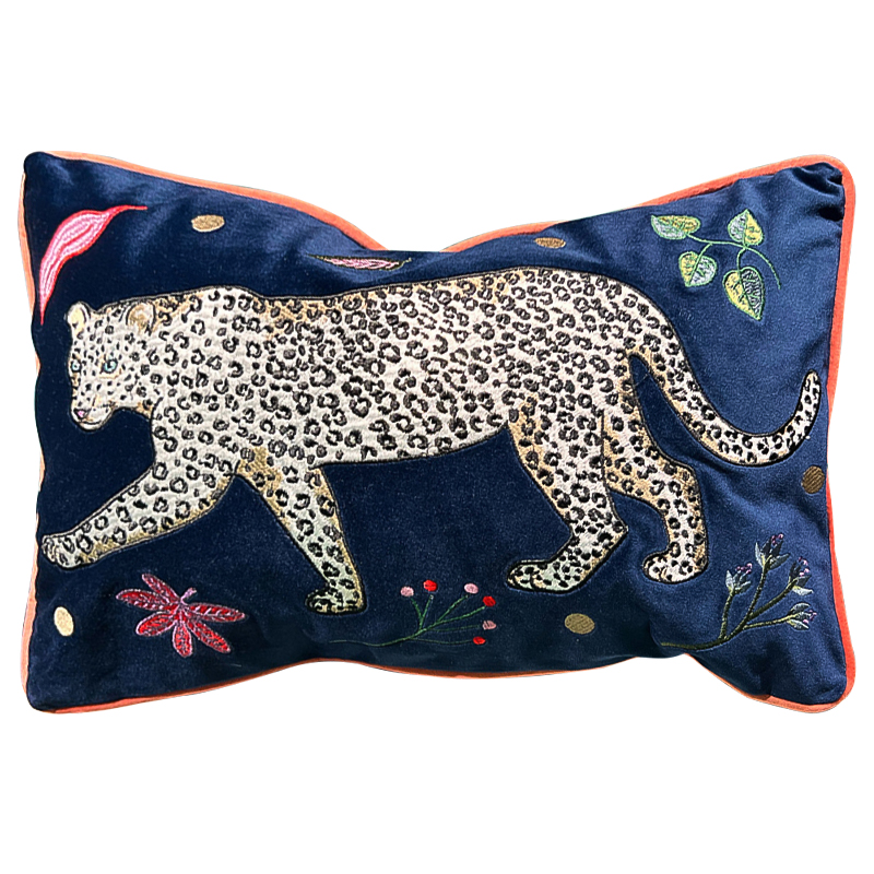Декоративная подушка с вышивкой Panther Embroidery Cushion Темно-синий Мульти Декоративная подушка с вышивкой Panther Embroidery Cushion Темно-синий Мульти в Брянске | Loft Concept