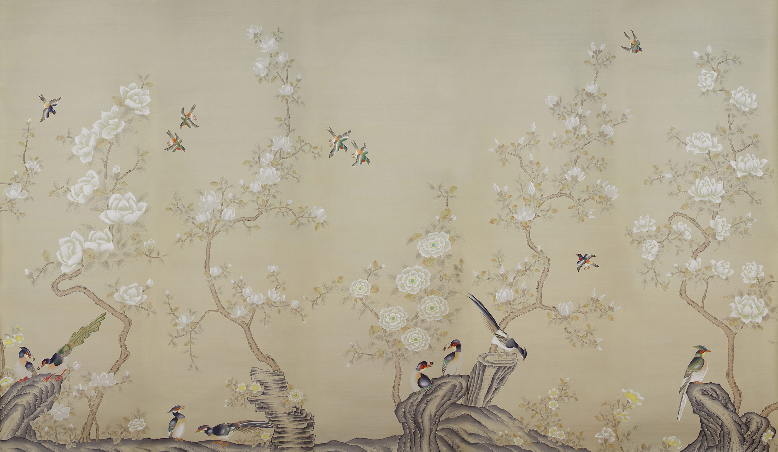 Обои ручная роспись Japanese Garden Special Colourway on Faint Gold metallic silk Обои ручная роспись Japanese Garden Special Colourway on Faint Gold metallic silk - постер Loft-Concept в Брянске