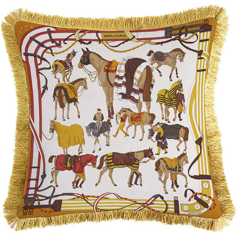 Декоративная подушка Hermes Horses Beige 133 Бежевый Желтый Коричневый Золотой Декоративная подушка Hermes Horses Beige 133 Бежевый Желтый Коричневый Золотой в Брянске | Loft Concept