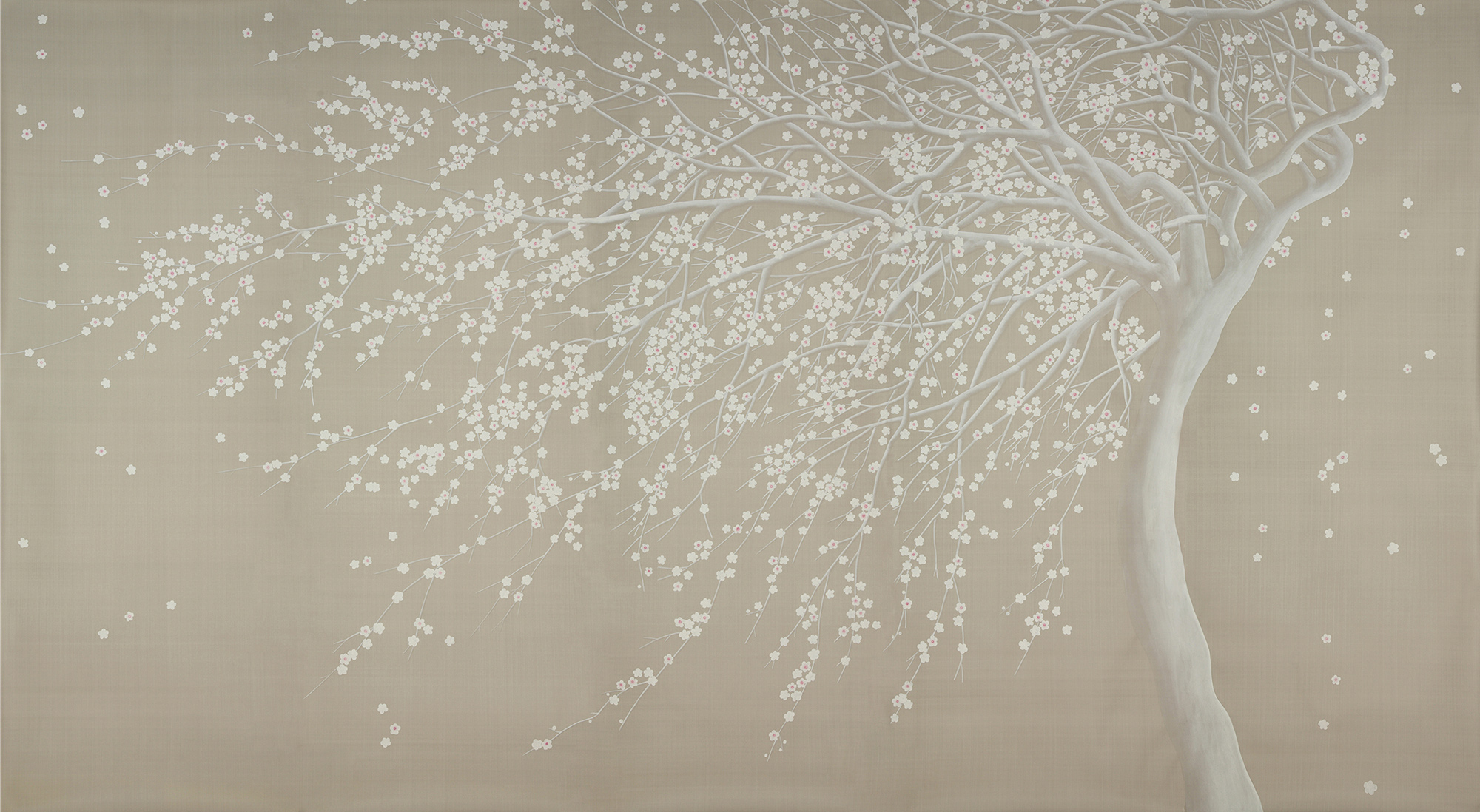 Обои ручная роспись Windswept Blossom Blossom on Lead Grey dyed silk Обои ручная роспись Windswept Blossom Blossom on Lead Grey dyed silk - постер Loft-Concept в Брянске