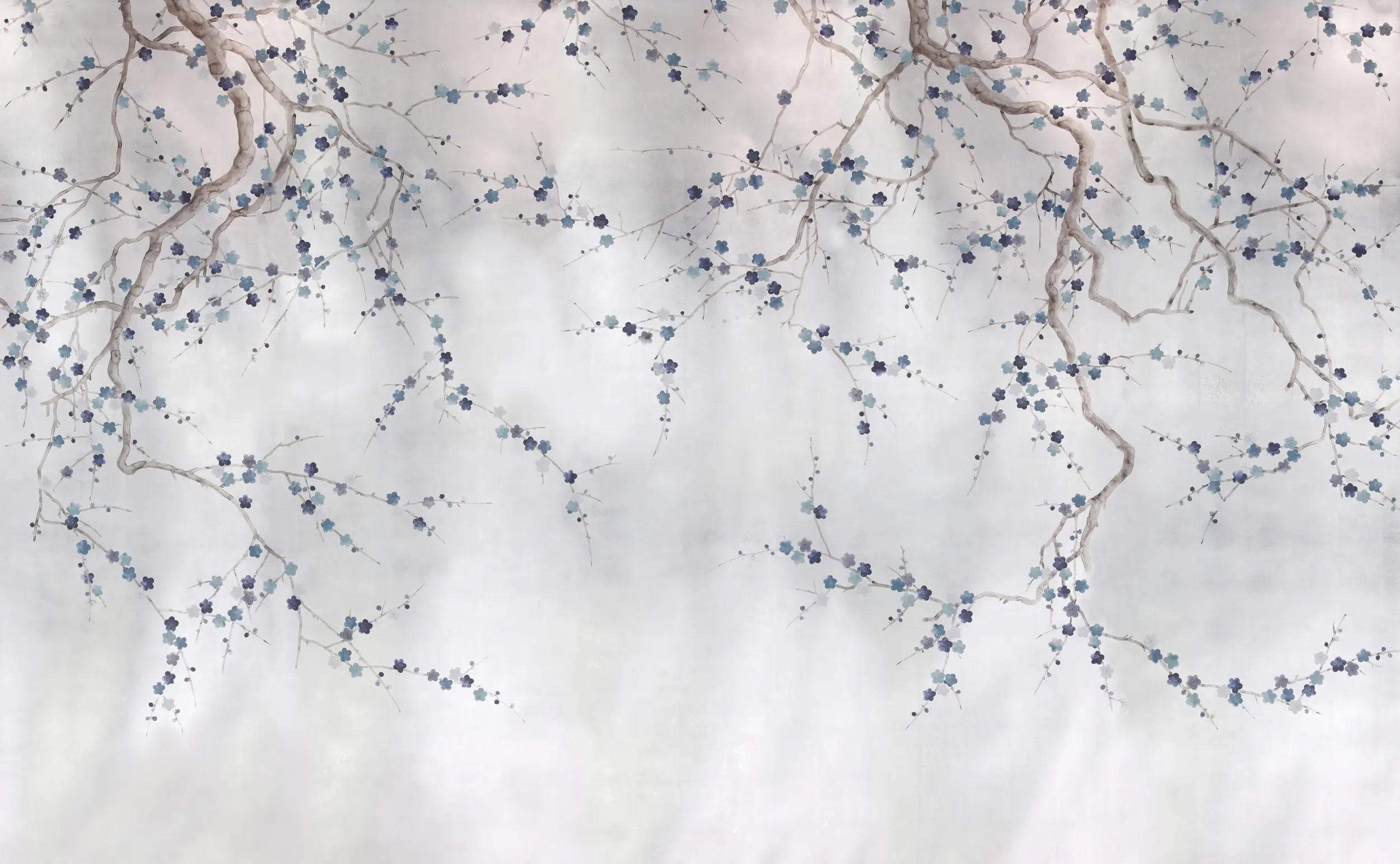 Обои ручная роспись Plum Blossom Inky Hokusai on Sterling Silver gilded silk Обои ручная роспись Plum Blossom Inky Hokusai on Sterling Silver gilded silk - постер Loft-Concept в Брянске