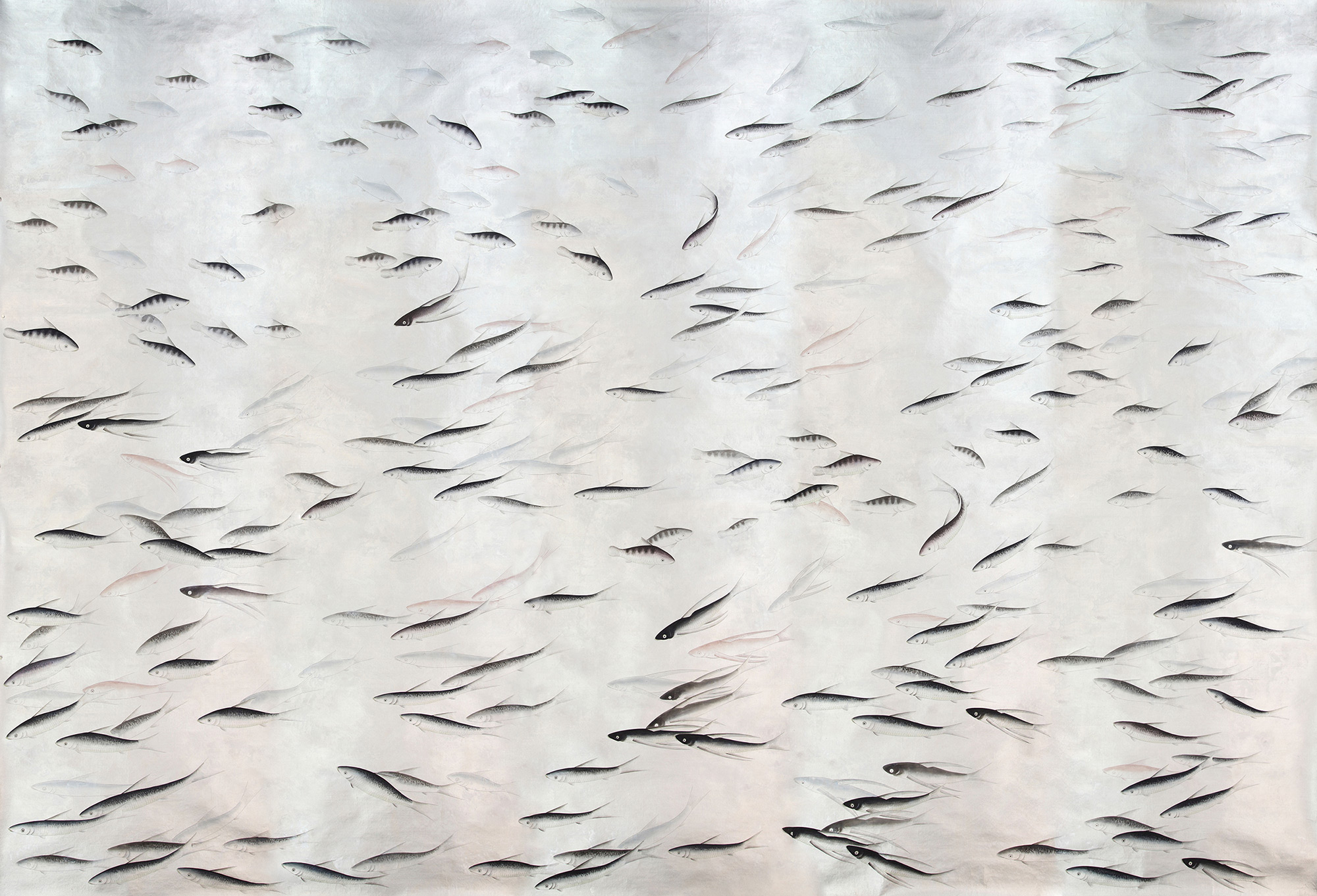 Обои ручная роспись Fishes Blue Pearl on Tarnished Silver gilded silk with pearlescent antiquing Обои ручная роспись Fishes Blue Pearl on Tarnished Silver gilded silk with pearlescent antiquing - постер Loft-Concept в Брянске