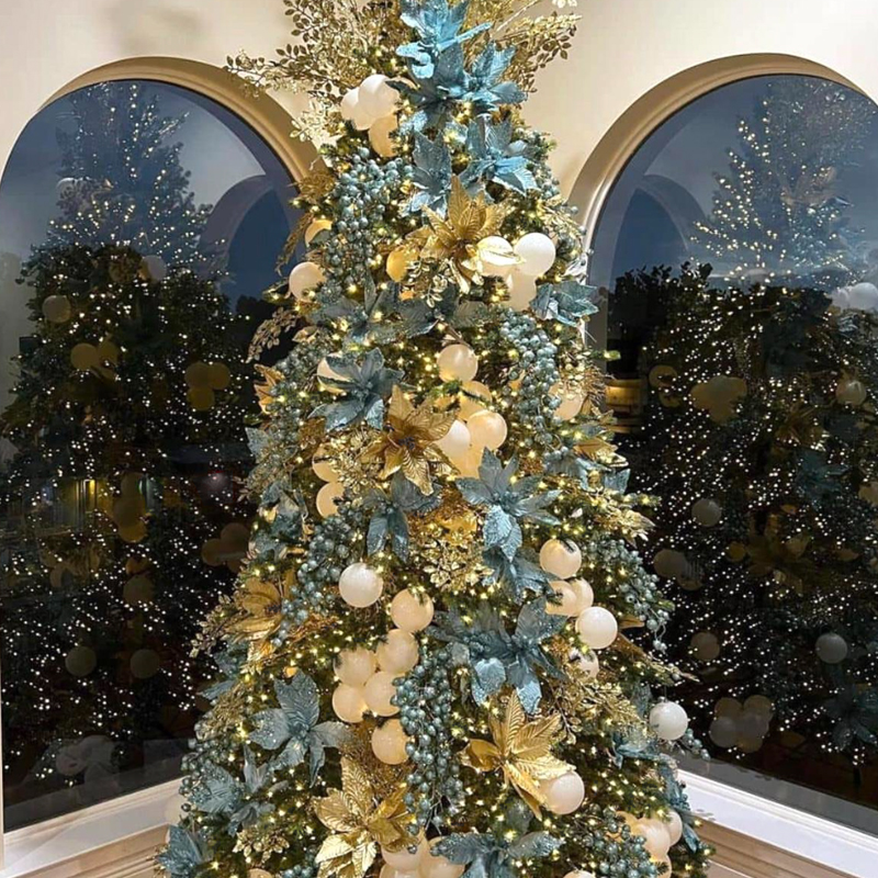Дизайнерская Елка украшенная Золотыми и Голубыми Цветами Golden and Blue Flowers Золотой Голубой Дизайнерская Елка украшенная Золотыми и Голубыми Цветами Golden and Blue Flowers Золотой Голубой в Брянске | Loft Concept