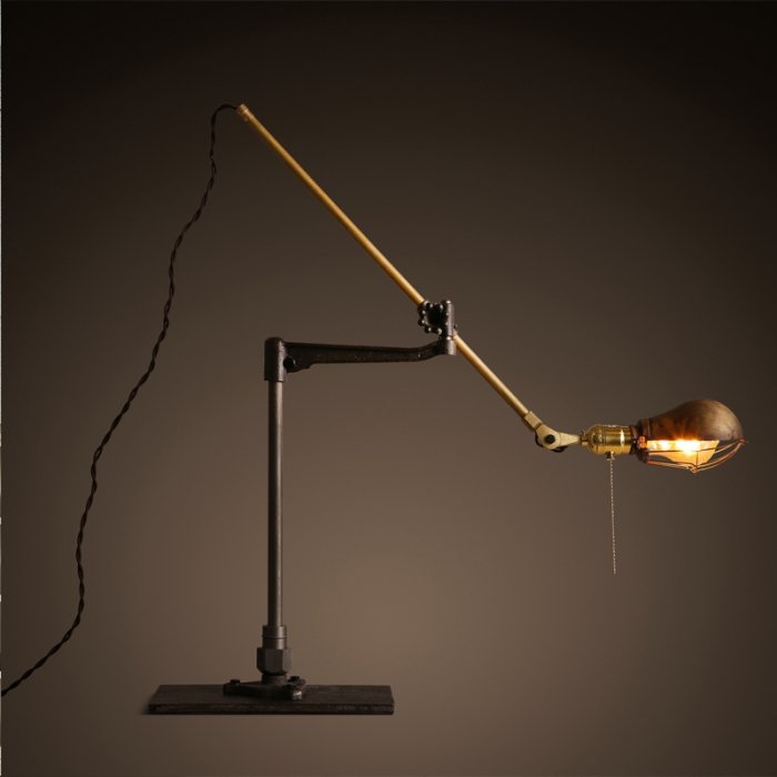 Настольный светильник Steampunk Extension Pole Table Латунь Черный в Брянске | Loft Concept 