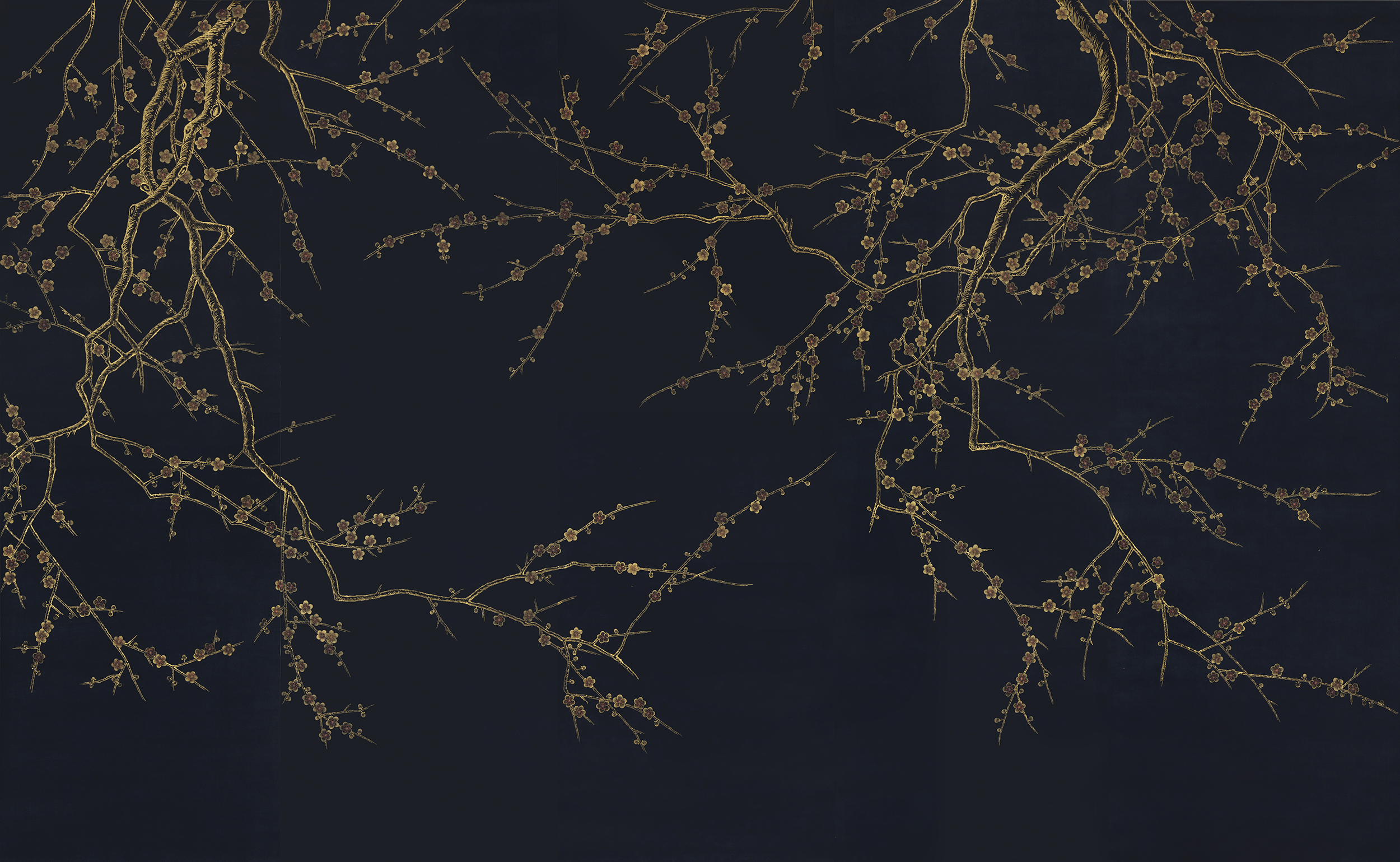 Обои ручная роспись Plum Blossom Colourway SC-226 on black painted silk Обои ручная роспись Plum Blossom Colourway SC-226 on black painted silk - постер Loft-Concept в Брянске