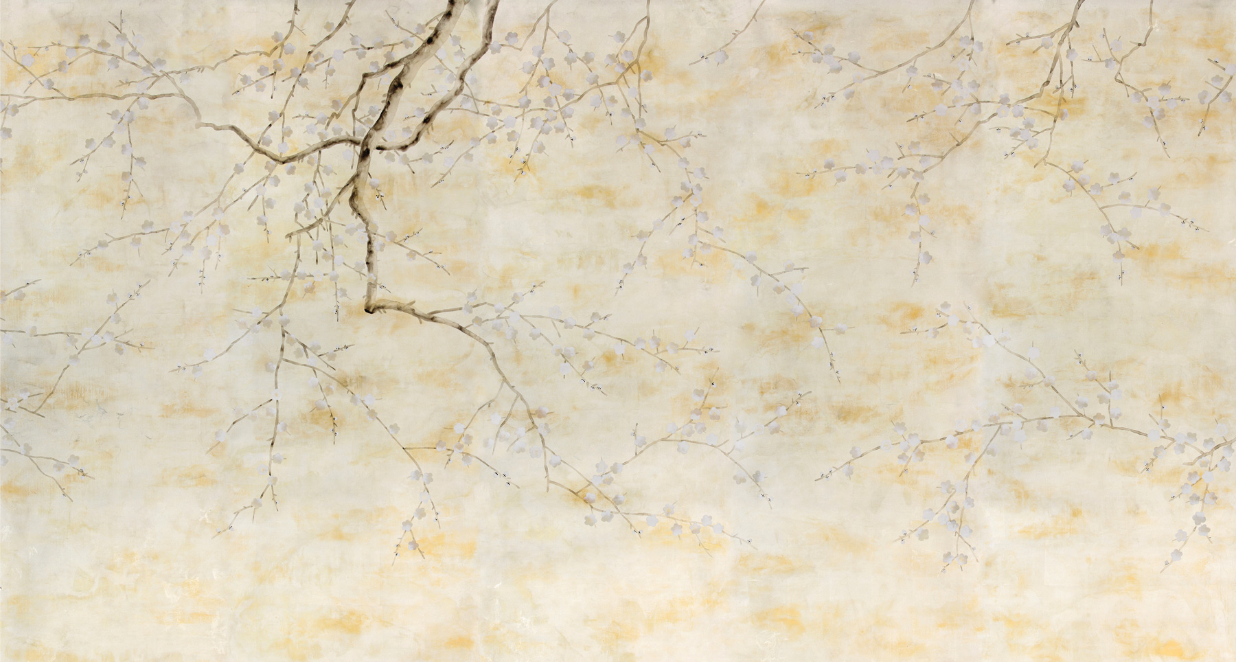 Обои ручная роспись Plum Blossom Special Colourway on White Metal gilded silk with nickel pearlescent antiquing Обои ручная роспись Plum Blossom Special Colourway on White Metal gilded silk with nickel pearlescent antiquing - постер Loft-Concept в Брянске
