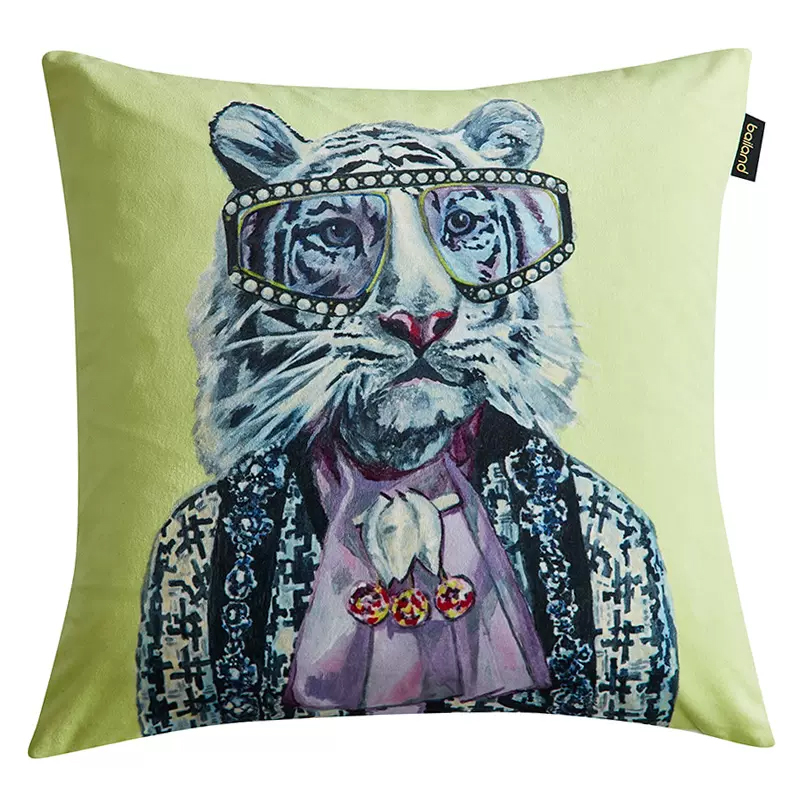Декоративная подушка Стиль Gucci Tiger Cushion Green Салатовый Сиреневый Мульти Декоративная подушка Стиль Gucci Tiger Cushion Green Салатовый Сиреневый Мульти в Брянске | Loft Concept