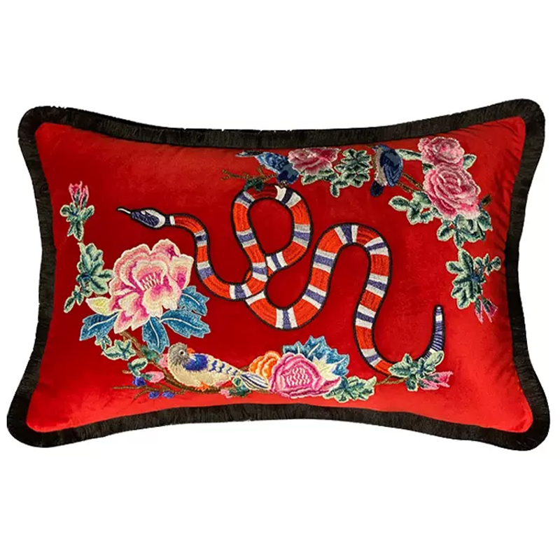 Декоративная подушка с вышивкой стиль Gucci Змея Micrurus Pillow Красная Красный Мульти Декоративная подушка с вышивкой стиль Gucci Змея Micrurus Pillow Красная Красный Мульти в Брянске | Loft Concept