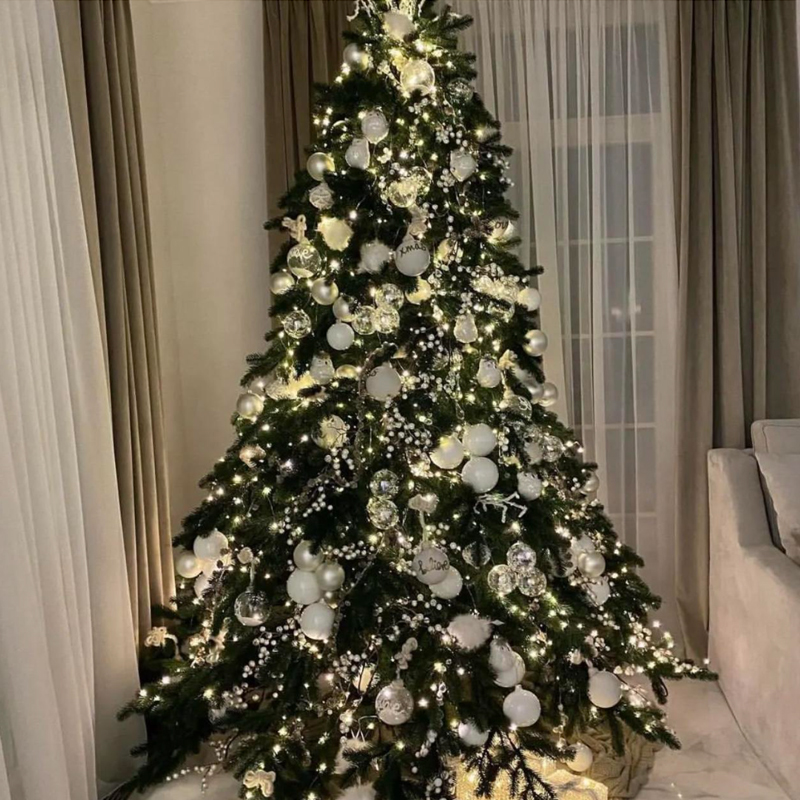 Дизайнерская Елка с Белым Декором Christmas Tree White Balls Серебряный Белый Дизайнерская Елка с Белым Декором Christmas Tree White Balls Серебряный Белый в Брянске | Loft Concept