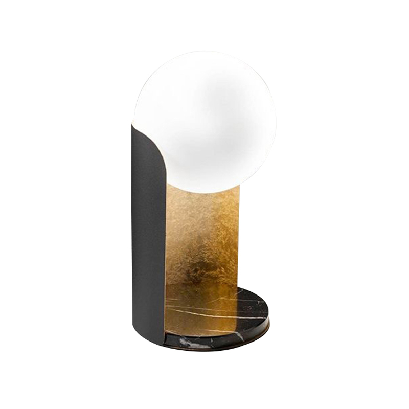 Настольная лампа Alta Table Lamp Золотой Черный Белый Настольная лампа Alta Table Lamp Золотой Черный Белый в Брянске | Loft Concept