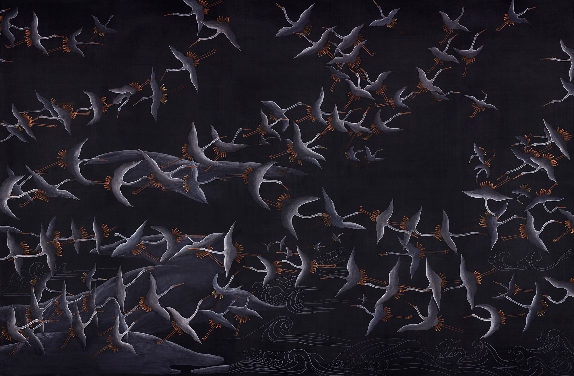 Обои ручная роспись Cranes Scroll Limewash on Pitch dyed silk Обои ручная роспись Cranes Scroll Limewash on Pitch dyed silk - постер Loft-Concept в Брянске