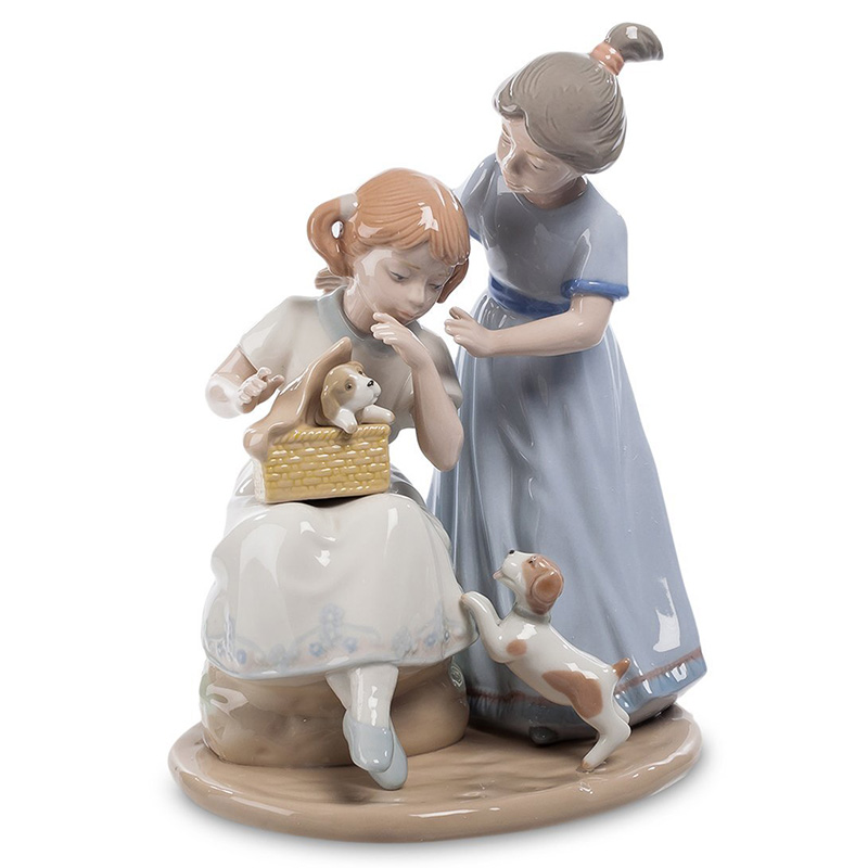 Статуэтка фарфоровая Девочки с собачками Charming Statuette Белый Бежевый Серо-голубой Серый Статуэтка фарфоровая Девочки с собачками Charming Statuette Белый Бежевый Серо-голубой Серый в Брянске | Loft Concept