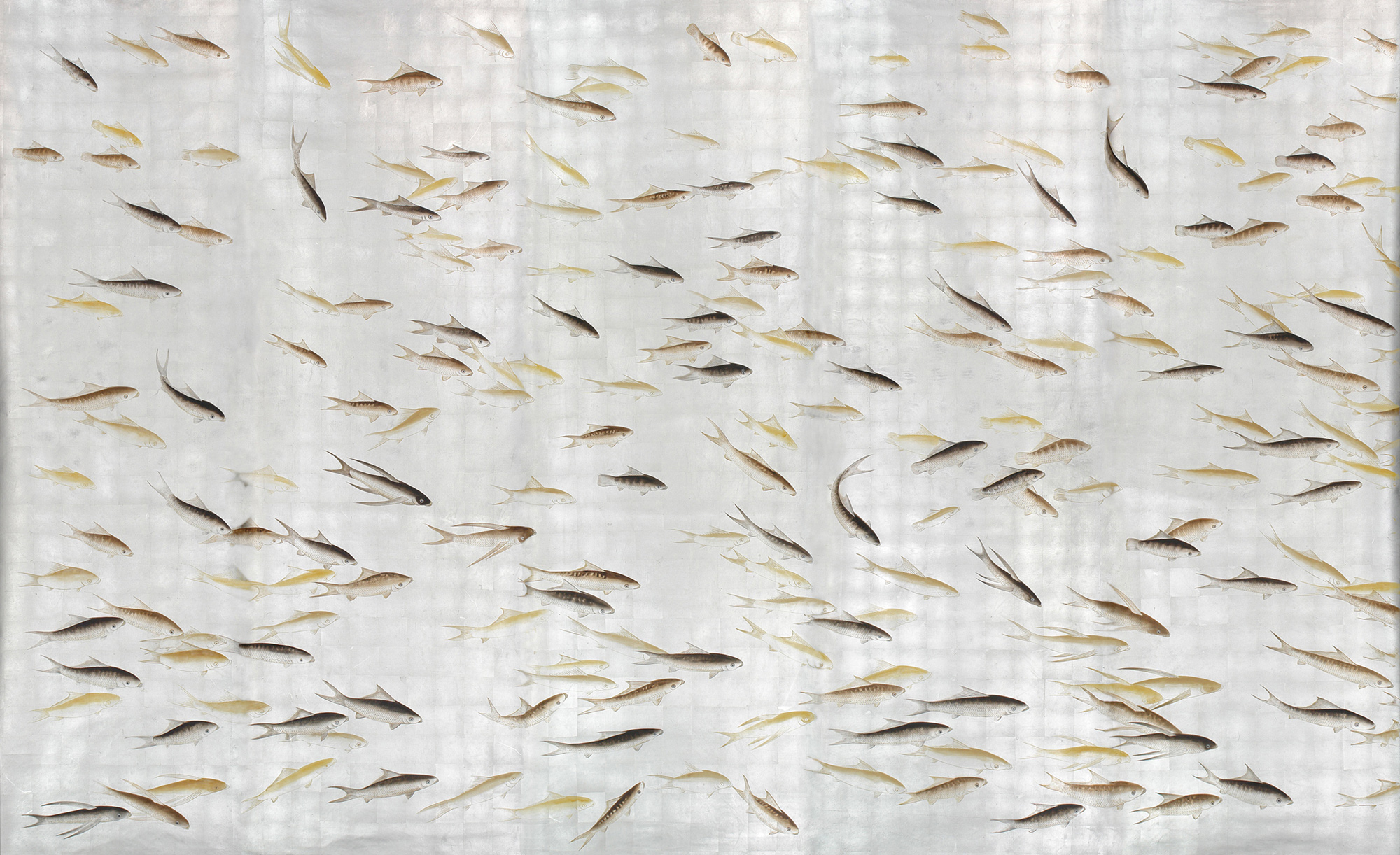 Обои ручная роспись Fishes Amber on Real Silver gilded silk Обои ручная роспись Fishes Amber on Real Silver gilded silk - постер Loft-Concept в Брянске