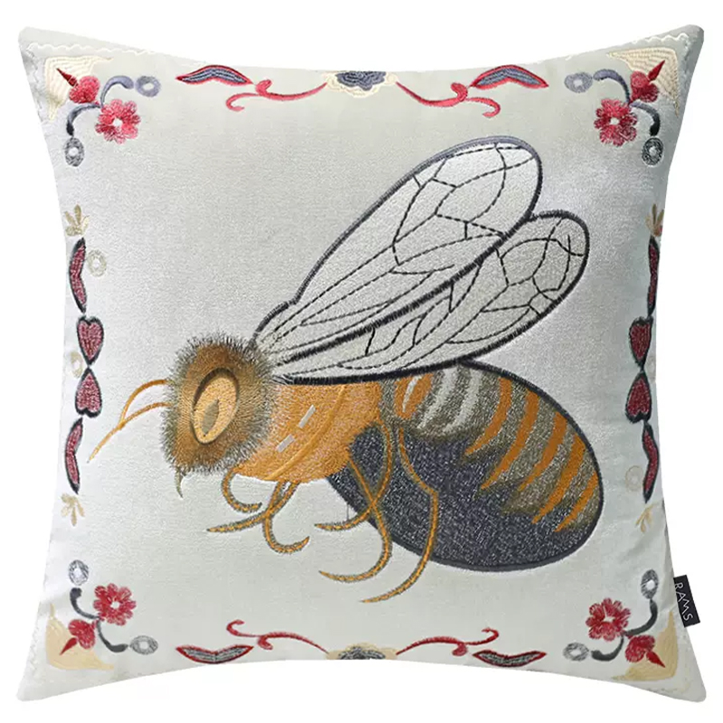 Декоративная подушка с вышивкой Пчела Стиль Gucci Bee Pillow Бежевый Мульти Декоративная подушка с вышивкой Пчела Стиль Gucci Bee Pillow Бежевый Мульти в Брянске | Loft Concept