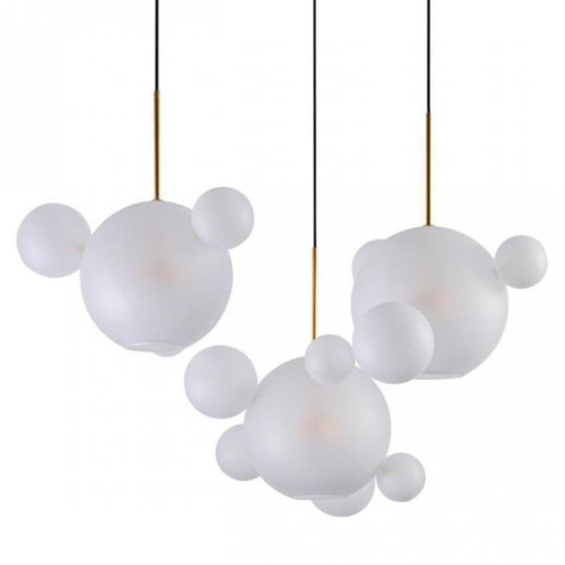 Светодиодный светильник Giopato & Coombes Bubble Chandelier Linear матовое белое стекло 3 плафона Белый Золотой в Брянске | Loft Concept 