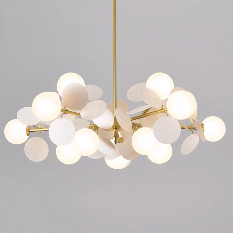 Люстра MATISSE Chandelier white Золотой Белый Люстра MATISSE Chandelier white Золотой Белый в Брянске | Loft Concept