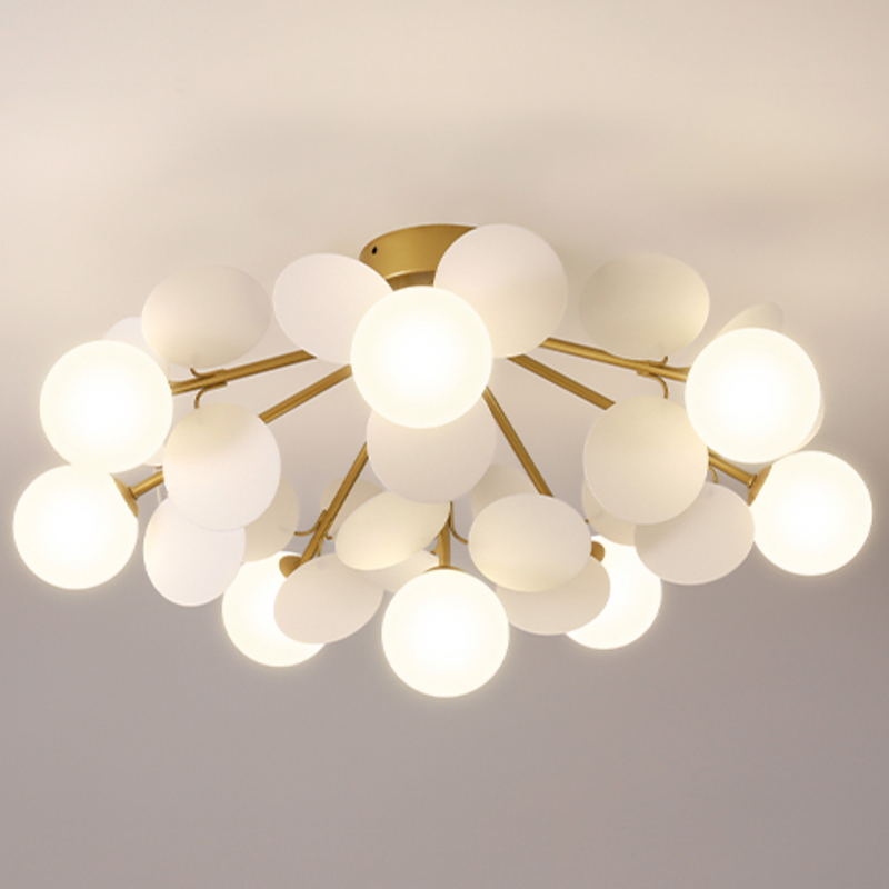 Люстра MATISSE Chandelier Aster Золотой Белый Светло-серый Люстра MATISSE Chandelier Aster Золотой Белый Светло-серый в Брянске | Loft Concept