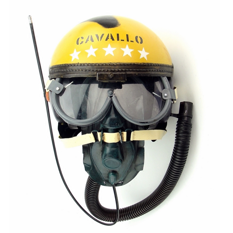 Аксессуар на стену Helmet with Glasses Желтый Черный Аксессуар на стену Helmet with Glasses Желтый Черный в Брянске | Loft Concept