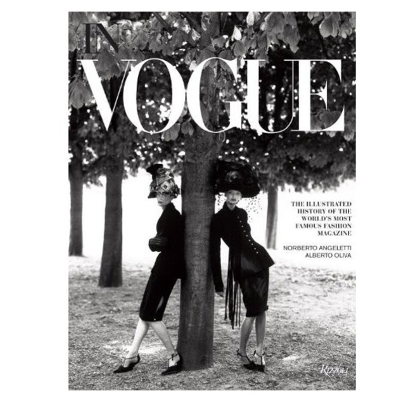 In Vogue: An Illustrated History of the World`s Most Famous Fashion Magazine In Vogue: An Illustrated History of the World`s Most Famous Fashion Magazine в Брянске | Loft Concept