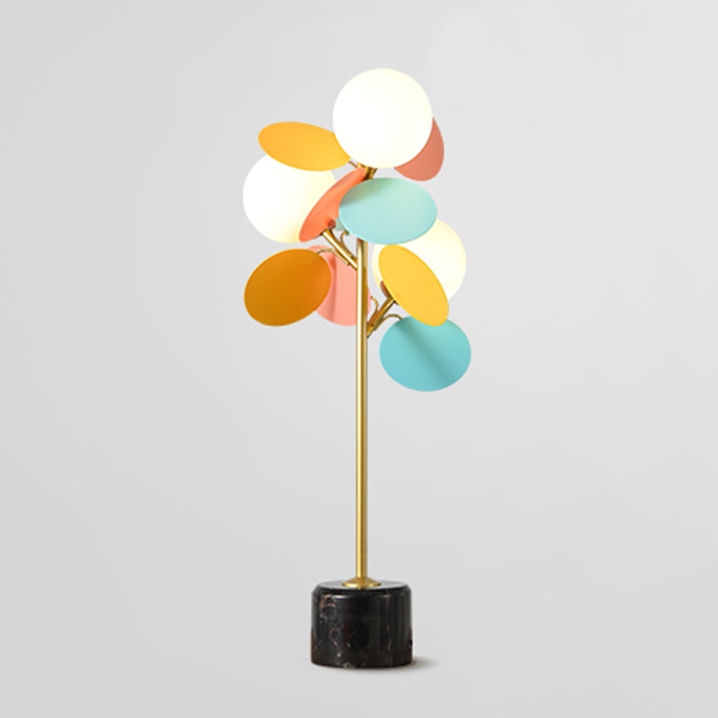 Настольная лампа MATISSE Table Lamp Multi Белое матовое стекло Золотой Черный Мульти Настольная лампа MATISSE Table Lamp Multi Белое матовое стекло Золотой Черный Мульти в Брянске | Loft Concept