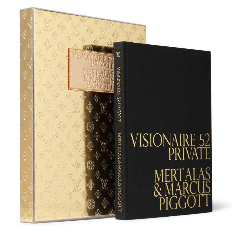 Книга VISIONAIRE 52 PRIVATE LOUIS VUITTON Книга VISIONAIRE 52 PRIVATE LOUIS VUITTON в Брянске | Loft Concept