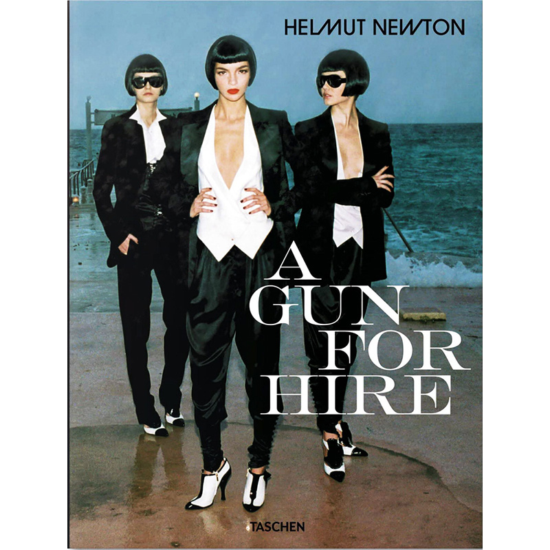 Helmut Newton: a Gun for Hire Черный Белый Голубой в Брянске | Loft Concept 