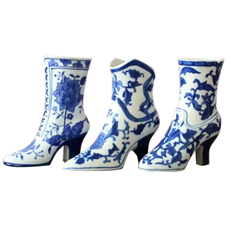 Ваза декоративная Oriental Blue Boot Vase Синий Белый Ваза декоративная Oriental Blue Boot Vase Синий Белый в Брянске | Loft Concept