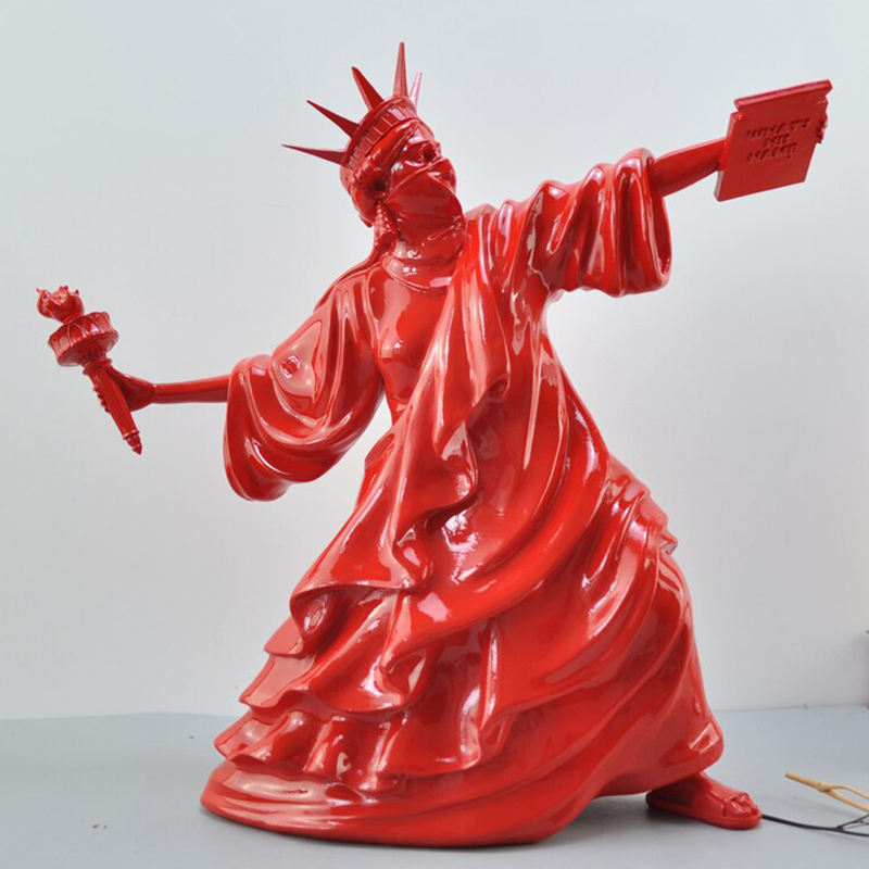 Статуэтка Freedom Riot Red Красный Статуэтка Freedom Riot Red Красный в Брянске | Loft Concept