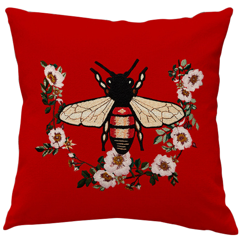 Декоративная подушка Стиль Gucci Bee Red Красный Бежевый Черный Декоративная подушка Стиль Gucci Bee Red Красный Бежевый Черный в Брянске | Loft Concept