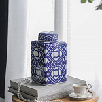 Ваза прямоугольной формы с крышкой и геометрическим узором в сине-белых цветах Blue & White Ornament  варинант исполнения - 6 | Loft Concept в Брянске