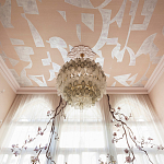 Обои ручная роспись в стиле Арт-деко Symphony Colourway SC-105 on Himalayan Rose silk dupion варинант исполнения - 1 | Loft Concept в Брянске