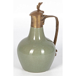 Кувшин зеленого цвета из фарфора с бронзовой крышкой и изогнутой ручкой Eden Garden porcelain and bronze варинант исполнения - 2 | Loft Concept в Брянске
