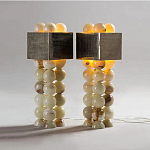 Настольная лампа с основанием из 24 выточенных сферических камней Through Stone варинант исполнения - 2 | Loft Concept в Брянске