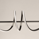 Люстра линейная черного цвета с волнообразным металлическим элементом Luke Lampco Tracer Lamp варинант исполнения - 3 | Loft Concept в Брянске