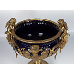 Чаша темно-синего цвета с фигурками ангелов и рельефным декором Eden Garden porcelain and bronze варинант исполнения - 8 | Loft Concept в Брянске