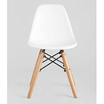 Пластиковый стул на ножках из массива бука Eames Small White варинант исполнения - 4 | Loft Concept в Брянске