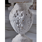 Приставной столик с резным античным узором Antique Engraving варинант исполнения - 3 | Loft Concept в Брянске