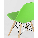 Пластиковый стул на ножках из массива бука Eames Light Green варинант исполнения - 3 | Loft Concept в Брянске