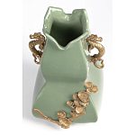Ваза зеленого цвета из фарфора с бронзовыми ручками в виде драконов и рельефным цветочным декором Eden Garden porcelain and bronze варинант исполнения - 6 | Loft Concept в Брянске