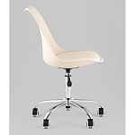 Офисный стул на металлическом основании EGGERY Beige пластик варинант исполнения - 4 | Loft Concept в Брянске