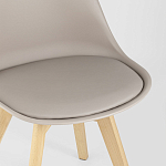 Стул с основой из пластика и мягким сиденьем Arvika Beige варинант исполнения - 7 | Loft Concept в Брянске