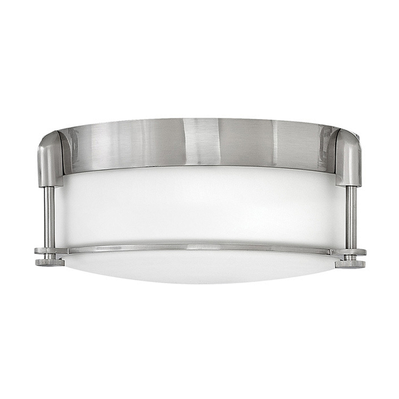 Потолочный светильник для ванных комнат цвета никель с плафоном из опалового стекла и декоративными держателями Hinkley Никель Белый в Брянске | Loft Concept 