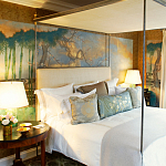 Обои ручная роспись Bamboo River Blossom Original colourway on Deep Rich Gold gilded paper with pearlescent antiquing варинант исполнения - 4 | Loft Concept в Брянске