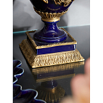 Подсвечник из темно-синего фарфора с бронзовыми элементами и цветами Eden Garden варинант исполнения - 6 | Loft Concept в Брянске