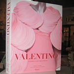 Подарочная Книга Valentino: Themes and Variations варинант исполнения - 3 | Loft Concept в Брянске
