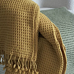 Плед из шерсти цвета охры с бахарамой Waffle Comfort варинант исполнения - 5 | Loft Concept в Брянске