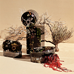 Шкатулка из эпоксидной смолы с цветами черная Epoxy Resin Square Box Black варинант исполнения - 3 | Loft Concept в Брянске