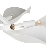 Потолочный светильник с плафонами в виде белых лепестков Delicate Flower варинант исполнения - 1 | Loft Concept в Брянске